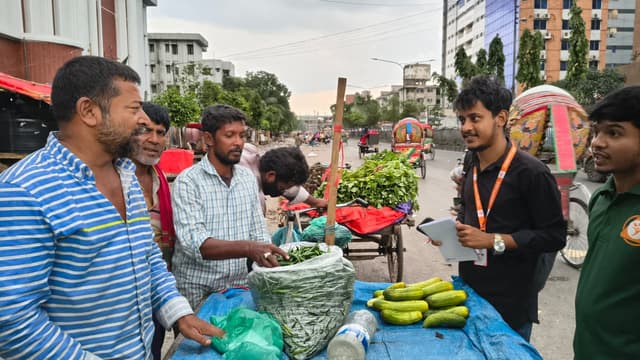 Community-Led Waste Management Initiative at Mirpur Ansar Camp